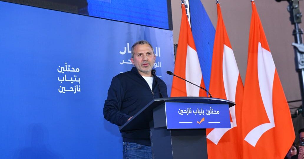 “التيار” أحيا ذكرى الإنسحاب السوري وباسيل: نواجه احتلالاً جديداً… وأساس خطة الحكومة للنزوح فضيحة وعلى سلام دفنها!