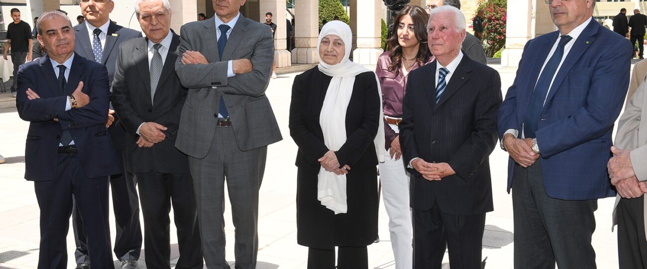 حفل تكريمي بعنوان “حارس الفكر” في جامعة سيدة اللويزة  الحريري:” التعليم هو الركيزة الأساس لكلّ بناء وطني