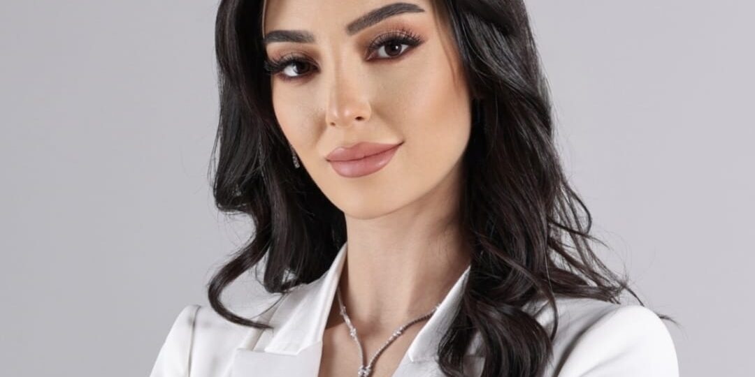 الاعلامية ميرا عبد الخالق بعد تألقها على مسرح Miss natural beauty تتوجه الى اسطنبول لهذا السبب !