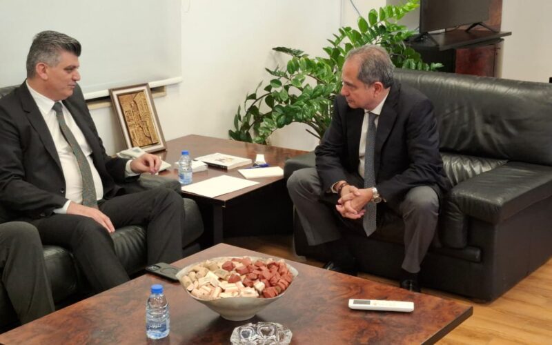 التقى وزير الطاقة والمياه جو الصدي محافظ بعلبك – الهرمل بشير خضر